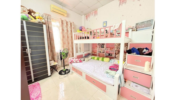 Chỉ 5.85 Tỷ TL! - 4Tầng/4pn - 44m² - Ô Tô Đỗ Cửa, Nguyễn Văn Lượng Gò Vấp!